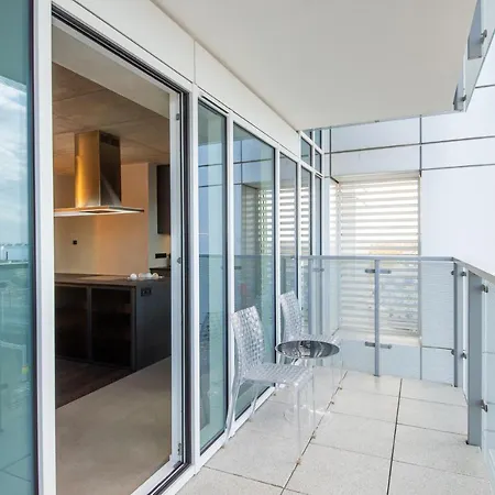 Super-apartamenty International Fair