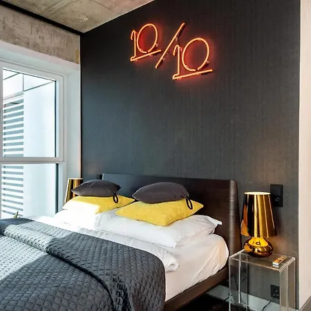 Super-apartamenty International Fair Lägenhet *