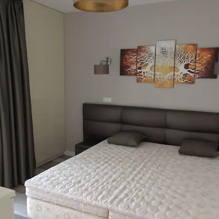 Super-apartamenty International Fair Lägenhet