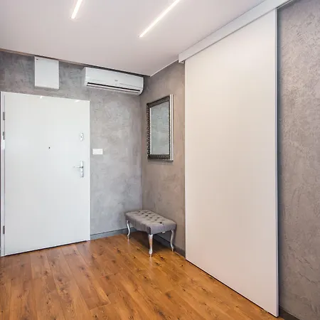 Lägenhet Super-apartamenty International Fair