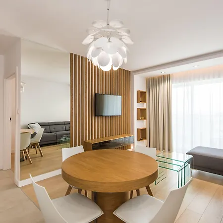 Lägenhet Super-apartamenty International Fair Poznań