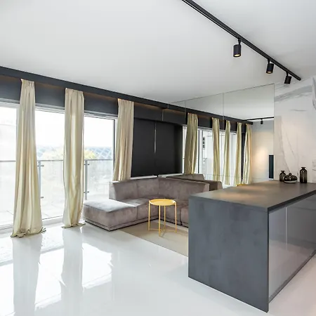 Super-apartamenty International Fair