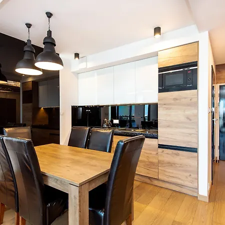 Апартаменти Super-apartamenty International Fair *