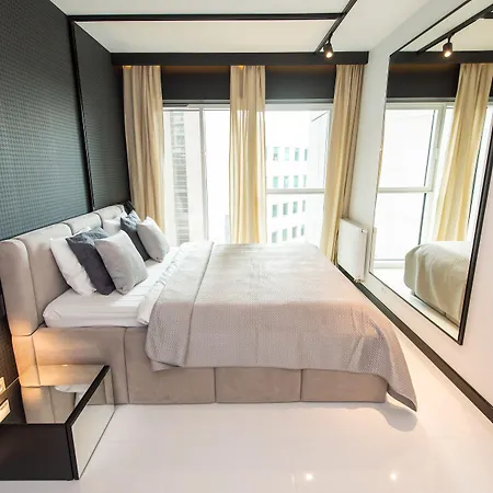Апартаменти Super-apartamenty International Fair *