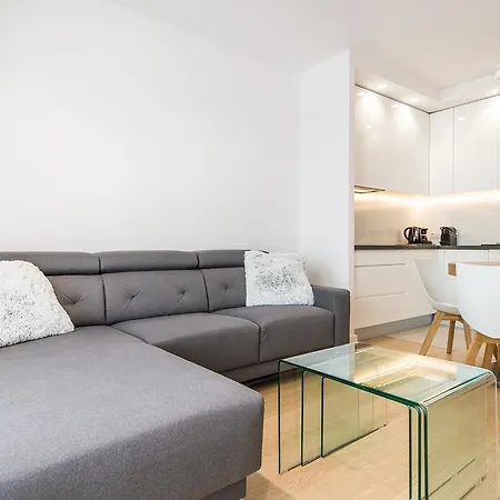 Super-apartamenty International Fair Appartement *
